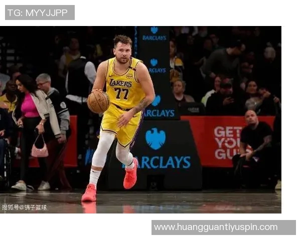 拉拉维亚谈与东契奇搭档感受：他让我在比赛中更加轻松自如