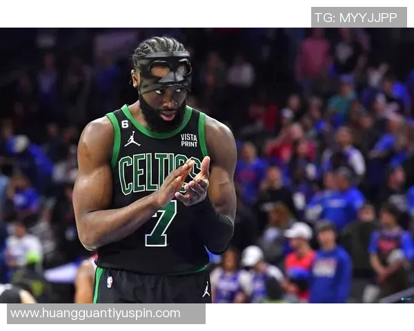 杰伦布朗独揽41分难救球队双拳难敌四手的尴尬局面 杰伦布朗独揽41分难救球队双拳难敌四手的尴尬局面