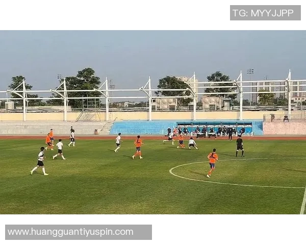 大连英博与山东泰山热身赛即将开战期待精彩对决