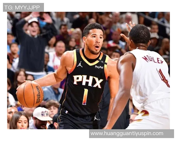 布克强调全员健康对季后赛的重要性强调准备应对未知挑战